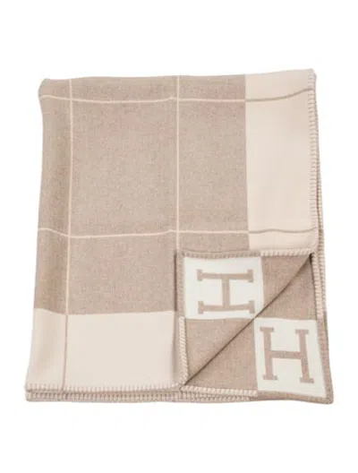 Pre-owned Hermes Avalon Iii Throw Blanket In Neutrals