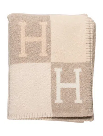 Pre-owned Hermes Avalon Iii Throw Blanket In Neutrals