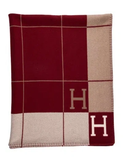 Pre-owned Hermes Avalon Iii Throw Blanket In Neutrals/red