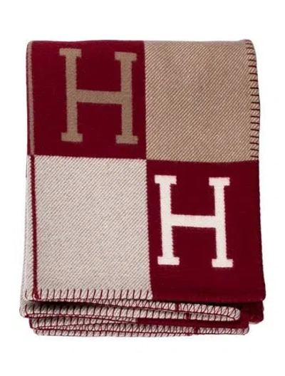 Pre-owned Hermes Avalon Iii Throw Blanket W/ Tags In Red