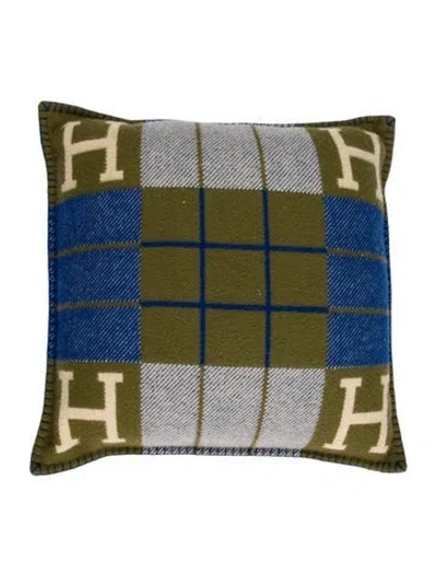 Pre-owned Hermes Avalon Iii Throw Pillow In Green