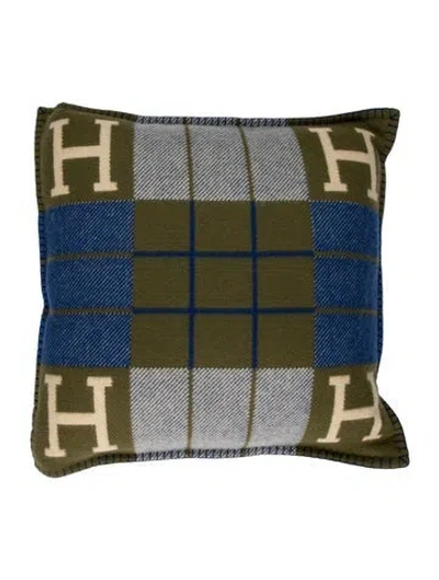 Pre-owned Hermes Avalon Iii Throw Pillow W/ Tags In Green