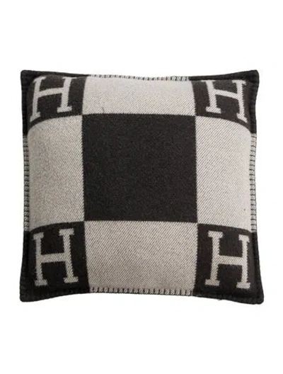 Pre-owned Hermes Avalon Large Throw Pillow In Grey