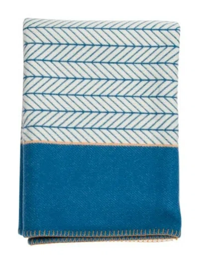 Pre-owned Hermes Avalon Les Cabanes Blanket In Blue