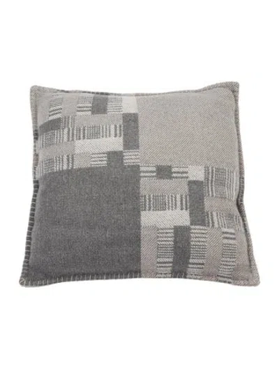 Pre-owned Hermes Avalon Paper Block Throw Pillow In Grey