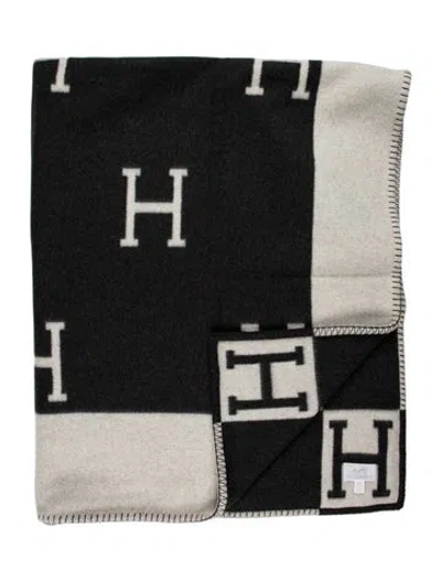 Pre-owned Hermes Avalon Throw Blanket In Black