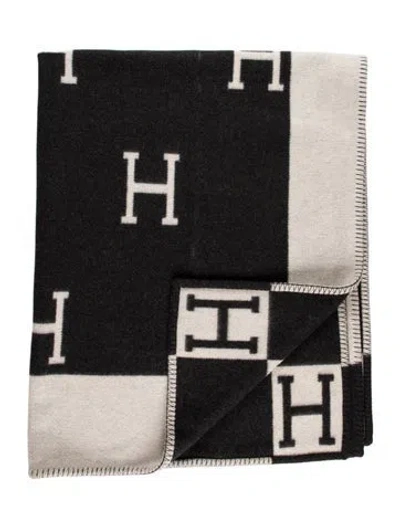 Pre-owned Hermes Avalon Throw Blanket In Black