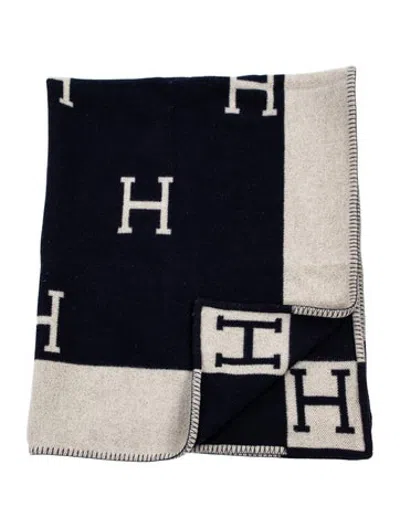 Pre-owned Hermes Avalon Throw Blanket In Blue/neutrals