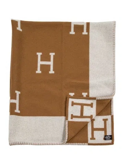 Pre-owned Hermes Avalon Throw Blanket In Brown