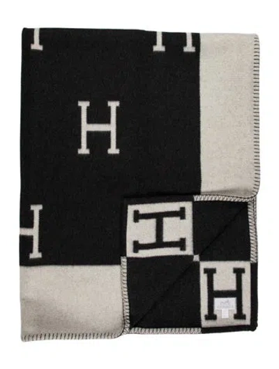 Pre-owned Hermes Avalon Throw Blanket In Multi
