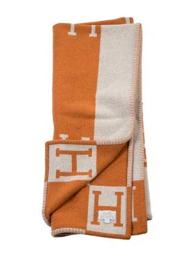 Pre-owned Hermes Avalon Throw Blanket In Neutrals/orange