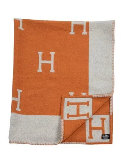 Pre-owned Hermes Avalon Throw Blanket In Orange