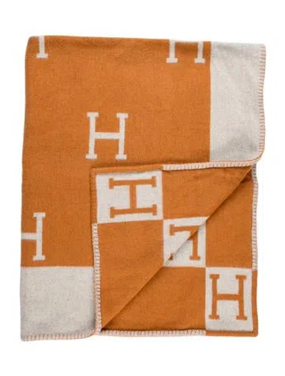 Pre-owned Hermes Avalon Throw Blanket In Orange