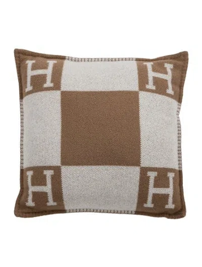 Pre-owned Hermes Avalon Throw Pillow In Brown