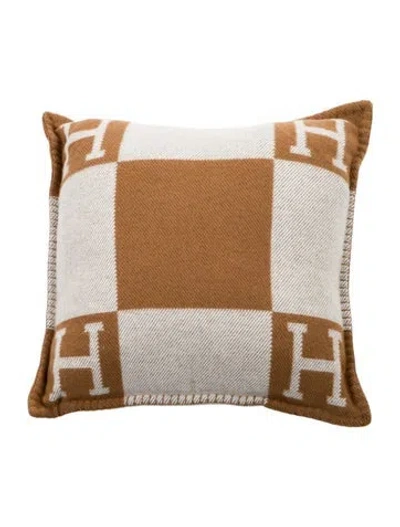 Pre-owned Hermes Avalon Throw Pillow In Brown