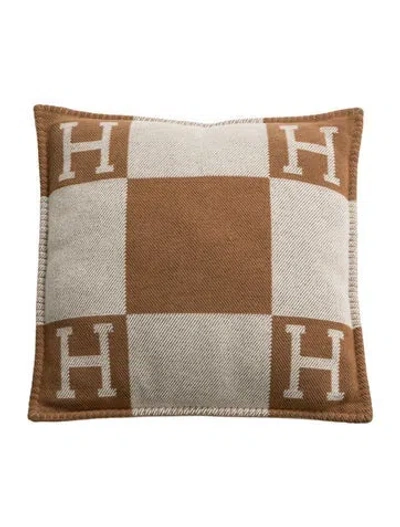 Pre-owned Hermes Avalon Throw Pillow In Brown