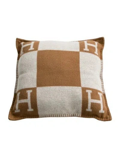 Pre-owned Hermes Avalon Throw Pillow In Brown