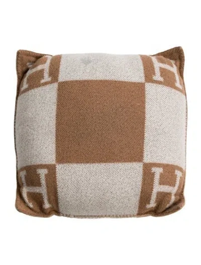 Pre-owned Hermes Avalon Throw Pillow In Brown