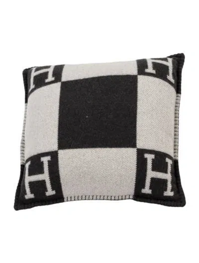 Pre-owned Hermes Avalon Throw Pillow In Grey
