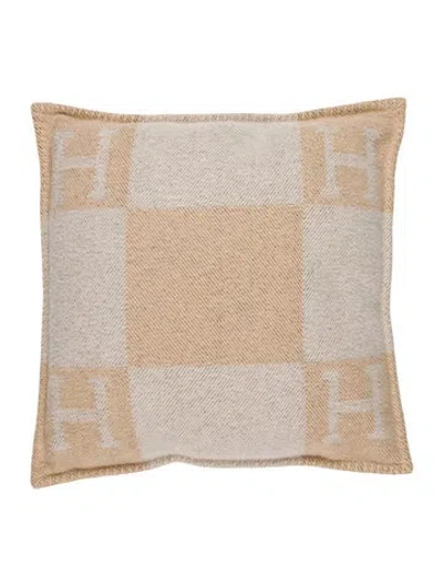 Pre-owned Hermes Avalon Throw Pillow In Neutral
