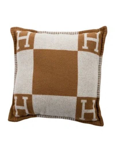 Pre-owned Hermes Avalon Throw Pillow In Neutral