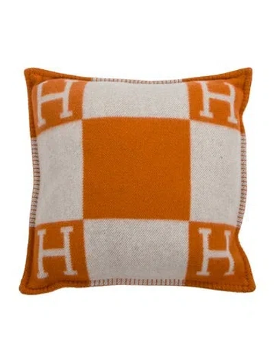Pre-owned Hermes Avalon Throw Pillow In Orange