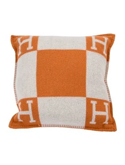 Pre-owned Hermes Avalon Throw Pillow In Orange