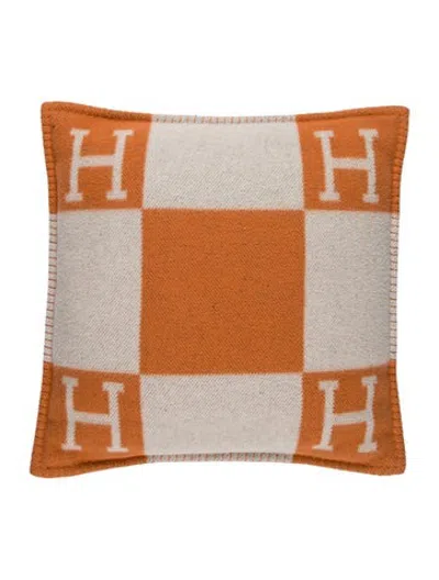 Pre-owned Hermes Avalon Throw Pillow In Orange