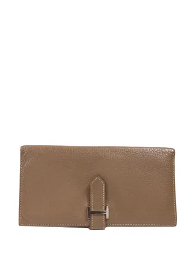 Pre-owned Hermes Bearn Soufflet Long Wallet In Neutral