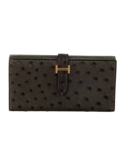 Pre-owned Hermes Bearn Soufflet Wallet In Green