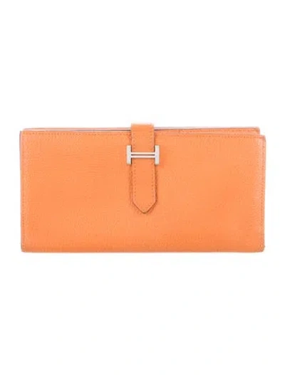 Pre-owned Hermes Bearn Soufflet Wallet In Orange