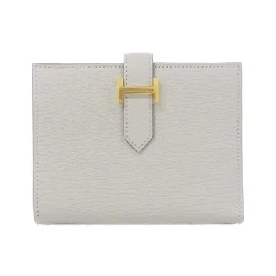 Pre-owned Hermes Beige Chevre Leather Wallet (bi-fold) () In Sand