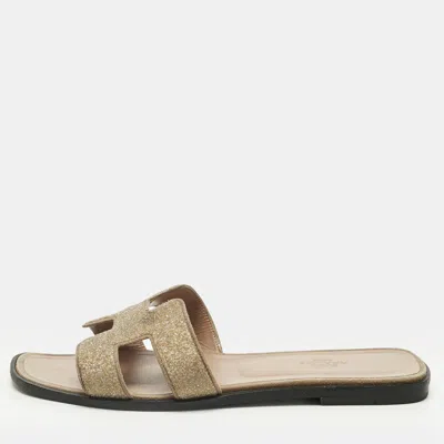 Pre-owned Hermes Beige Crystal-suede Oran Flat Slide Size 39 In Sand