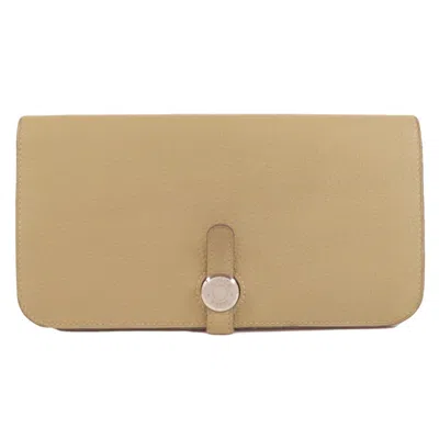 Pre-owned Hermes Beige Togo Leather Long Wallet (bi-fold) () In Sand