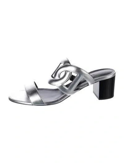 Pre-owned Hermes Bikini Chaîne D'ancre Insignia Slingback Sandals In Silver