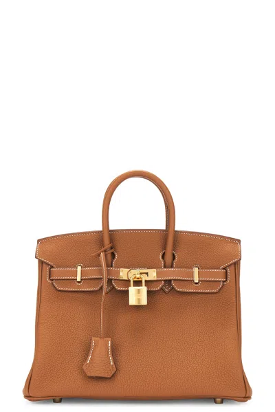 Pre-owned Hermes Birkin 25 Togo Handbag In Gold