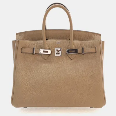 Pre-owned Hermes Birkin 25 Trench Togo Calfskin Leather Top Handle Bag In Sand