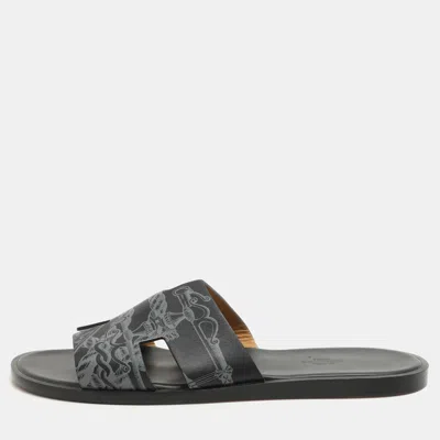 Pre-owned Hermes Black Ferronnerie Print Leather Izmir Flat Sandals Size 44