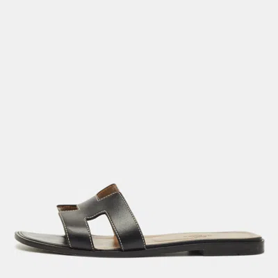 Pre-owned Hermes Black Leather Oran Flat Slide Size 38