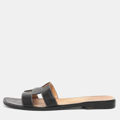 Pre-owned Hermes Black Leather Oran Flat Slides Size 40.5