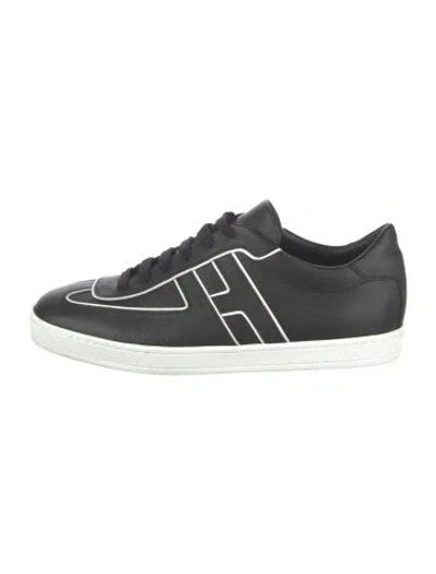 Pre-owned Hermes Boomerang Sneakers In Black