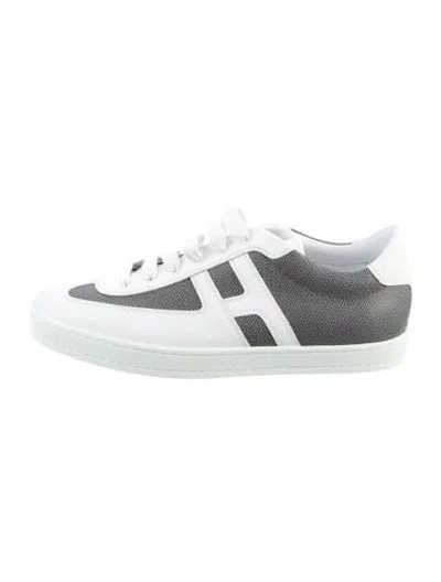 Pre-owned Hermes Boomerang Sneakers In Silver