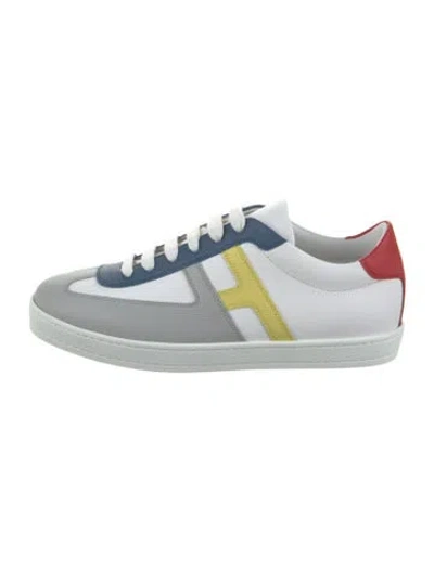 Pre-owned Hermes Boomerang Sneakers In White
