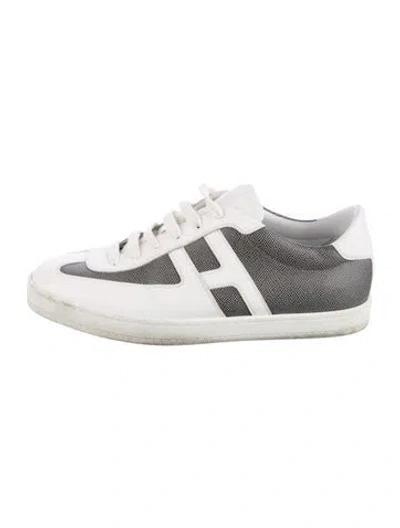 Pre-owned Hermes Boomerang Sneakers In White