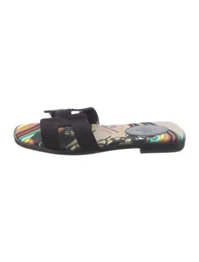Pre-owned Hermes Brides De Gala Oran H Logo Slides In Black