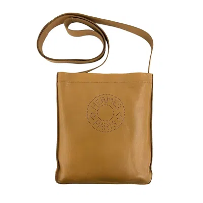Pre-owned Hermes Brown Agneau Milo Pochette Shoulder Bag ()