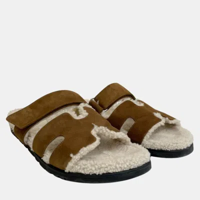 Pre-owned Hermes Brown/ White Chypre Shearling Sandals 42
