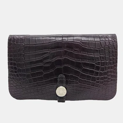 Pre-owned Hermes Alligator Wani Dogon Long Wallet In Burgundy