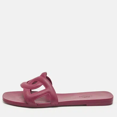 Pre-owned Hermes Burgundy Rubber Aloha Flat Slides Size 38