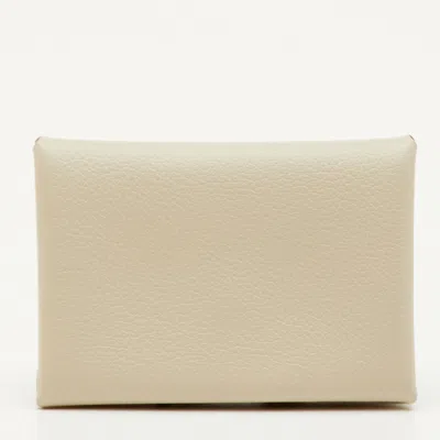 Pre-owned Hermes Calvi Duo Compact Craie Taurillon Clemence Leather Card Holder In White